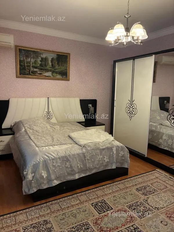 Satılır 6 otaqlı həyət evi 268 m²