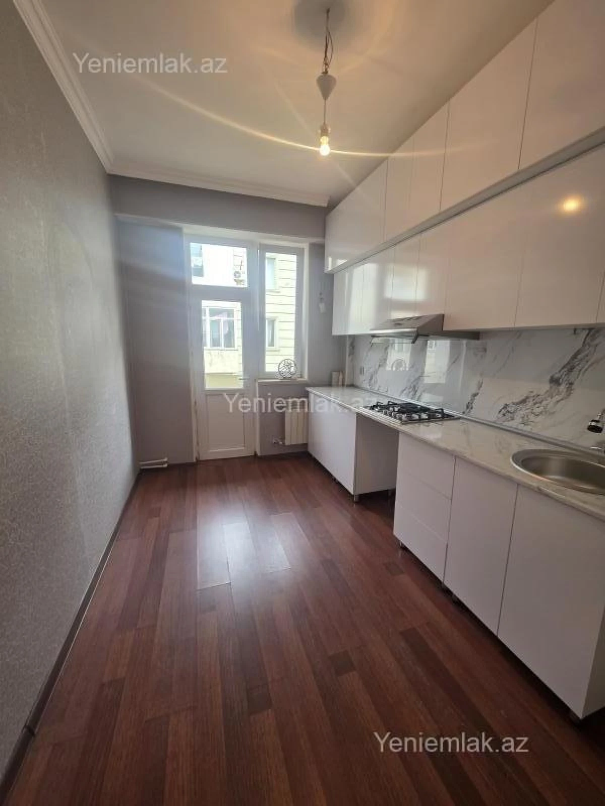 Satılır 2 otaqlı yeni tikili 64 m²