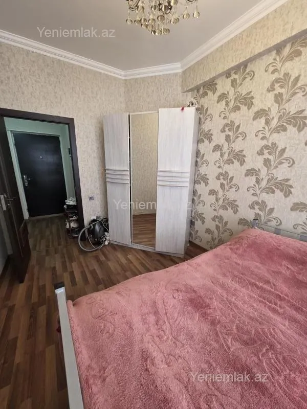 Satılır 2 otaqlı yeni tikili 64 m²