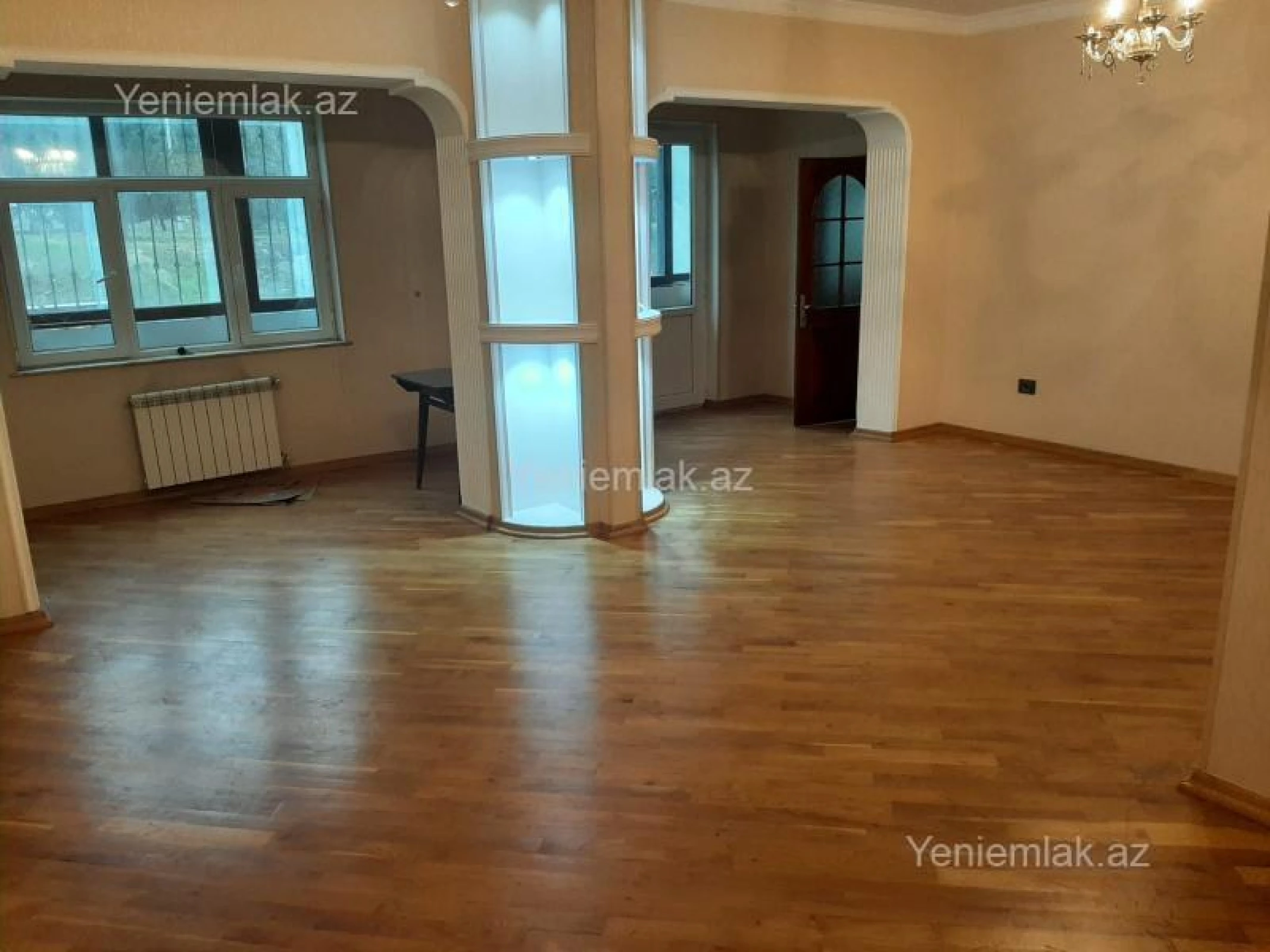 Satılır 4 otaqlı köhnə tikili 110 m²