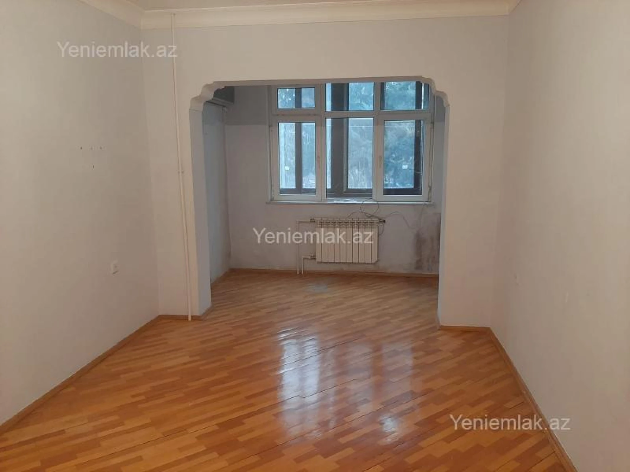 Satılır 4 otaqlı köhnə tikili 110 m²