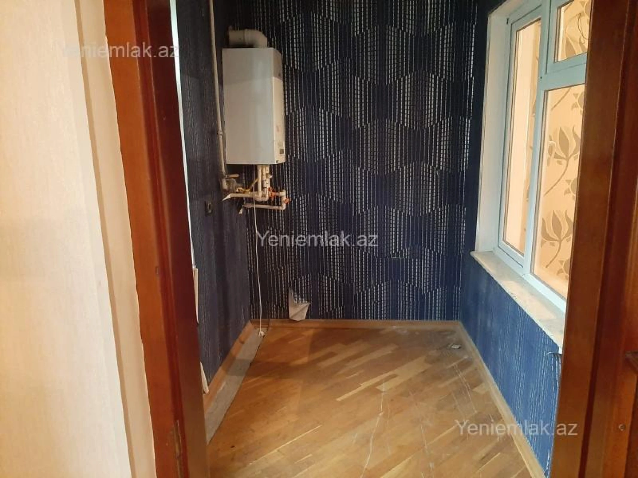 Satılır 4 otaqlı köhnə tikili 110 m²