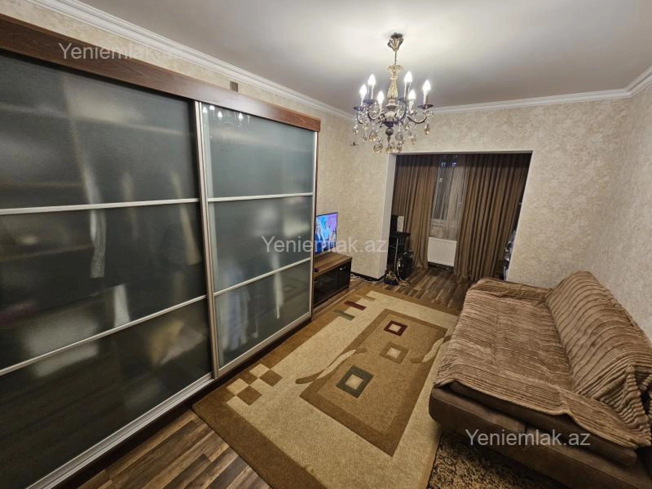 Satılır 2 otaqlı köhnə tikili 55 m²