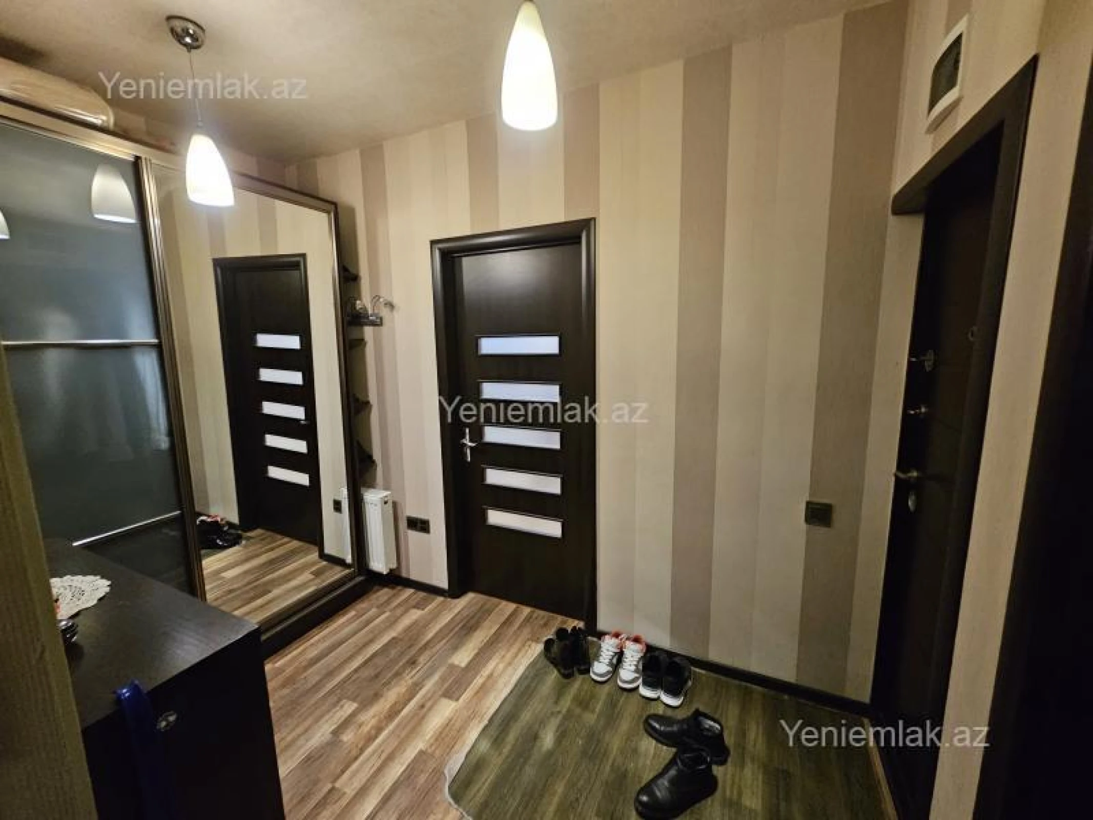 Satılır 2 otaqlı köhnə tikili 55 m²