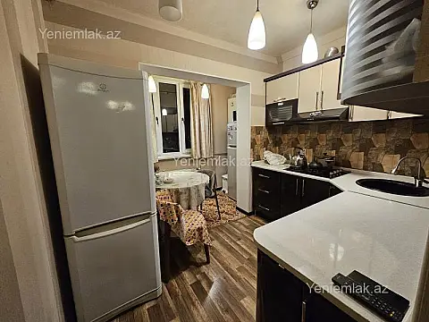 Satılır 2 otaqlı köhnə tikili 55 m²