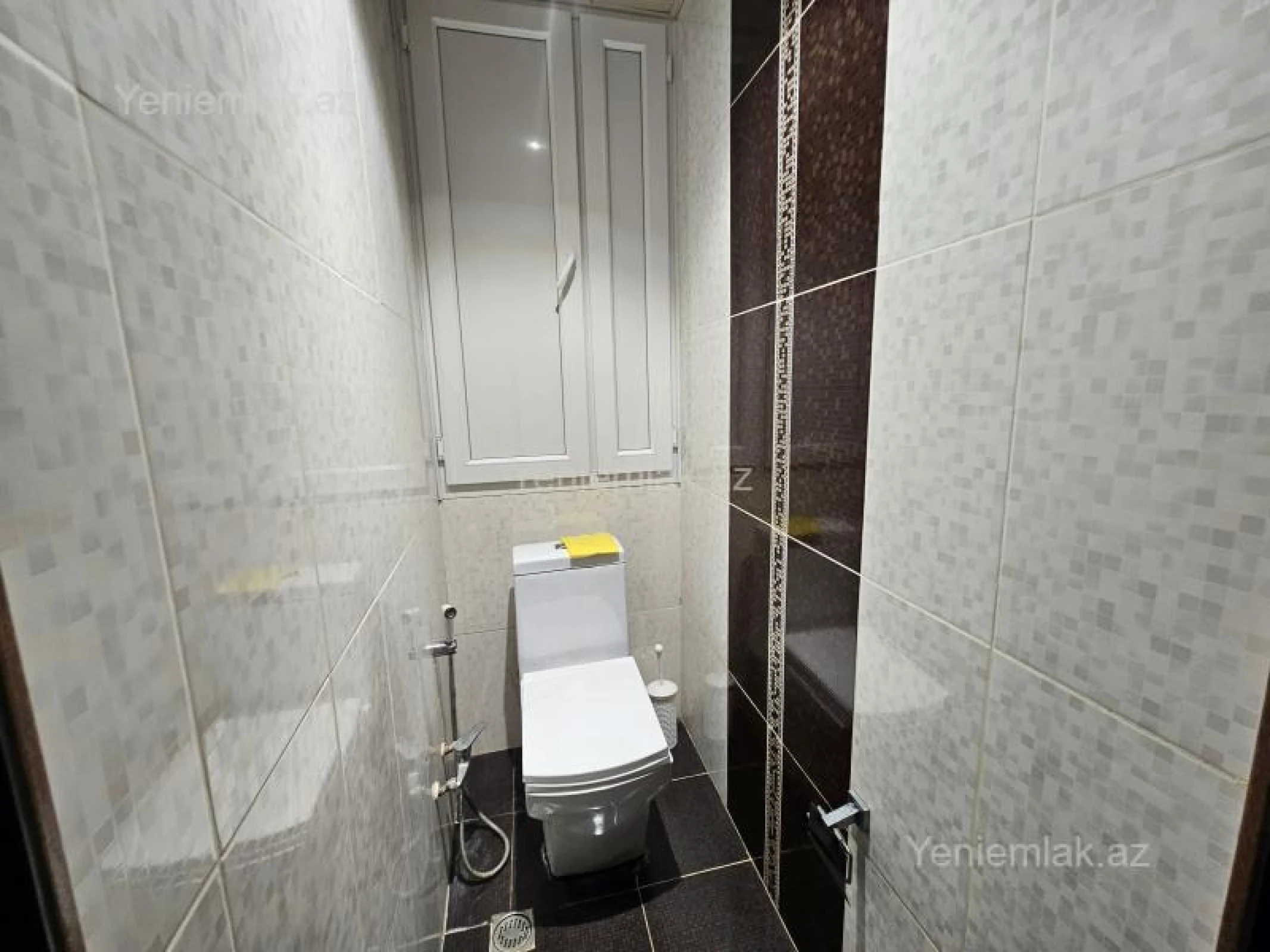 Satılır 2 otaqlı köhnə tikili 55 m²