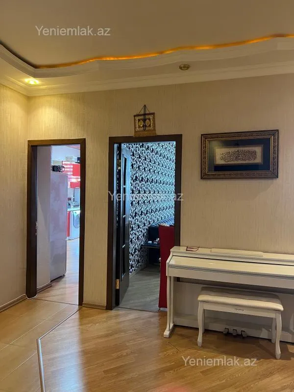 Satılır 3 otaqlı yeni tikili 105 m²