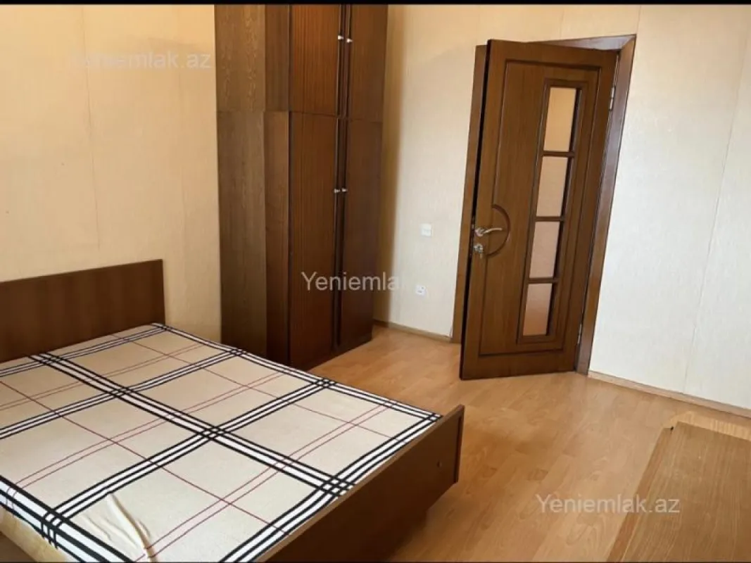 Satılır 2 otaqlı köhnə tikili 55 m²