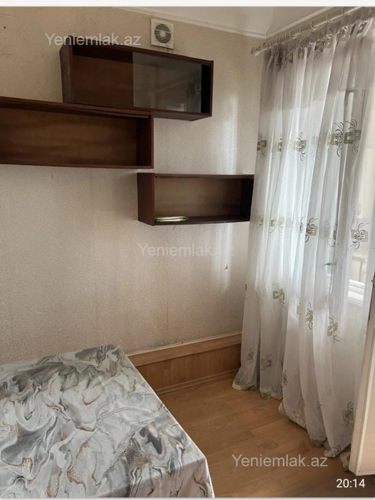 Satılır 2 otaqlı köhnə tikili 55 m²
