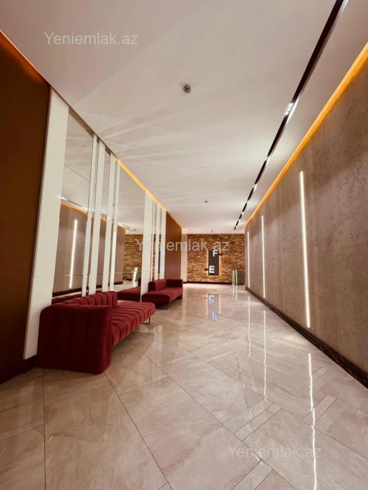 Satılır 2 otaqlı yeni tikili 60 m²