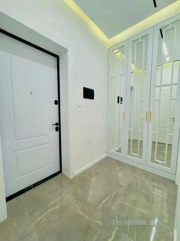 Satılır 2 otaqlı yeni tikili 60 m²