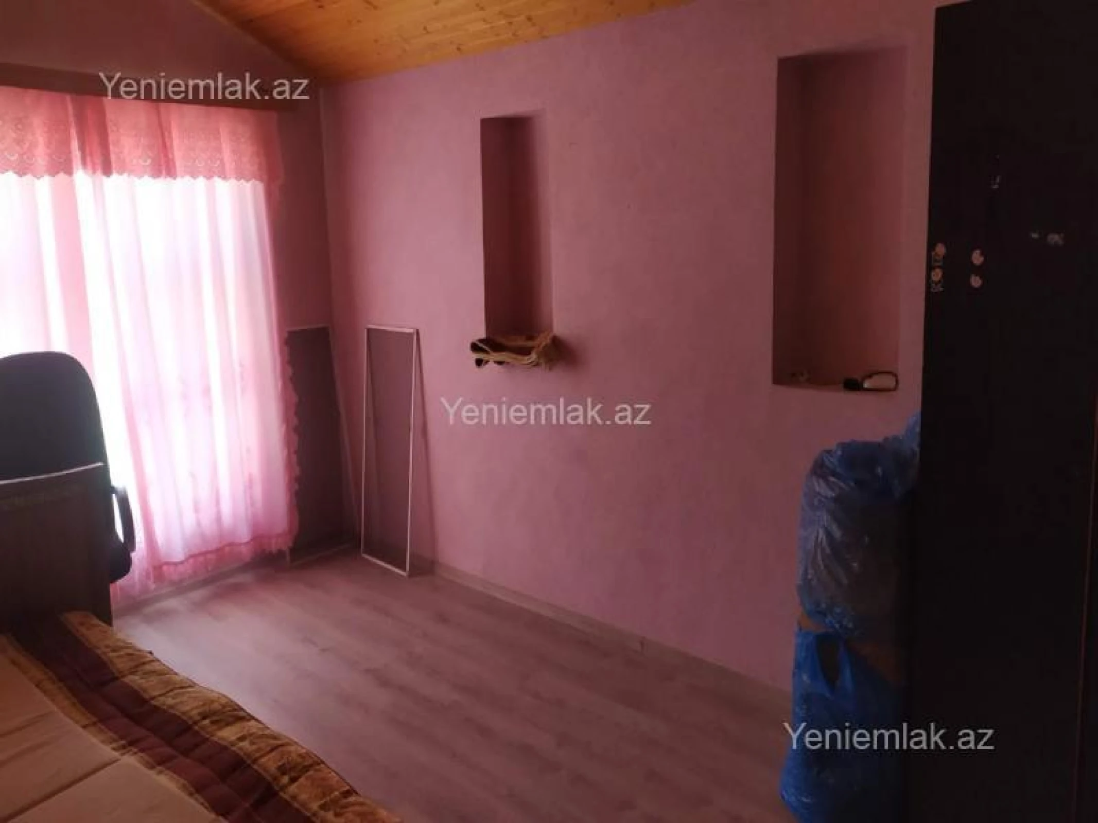 Satılır 4 otaqlı həyət evi 150 m²