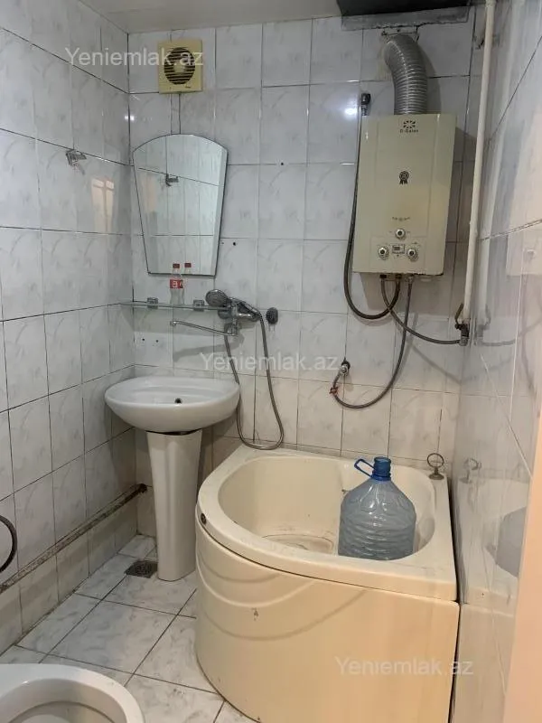 Satılır 2 otaqlı köhnə tikili 46 m²