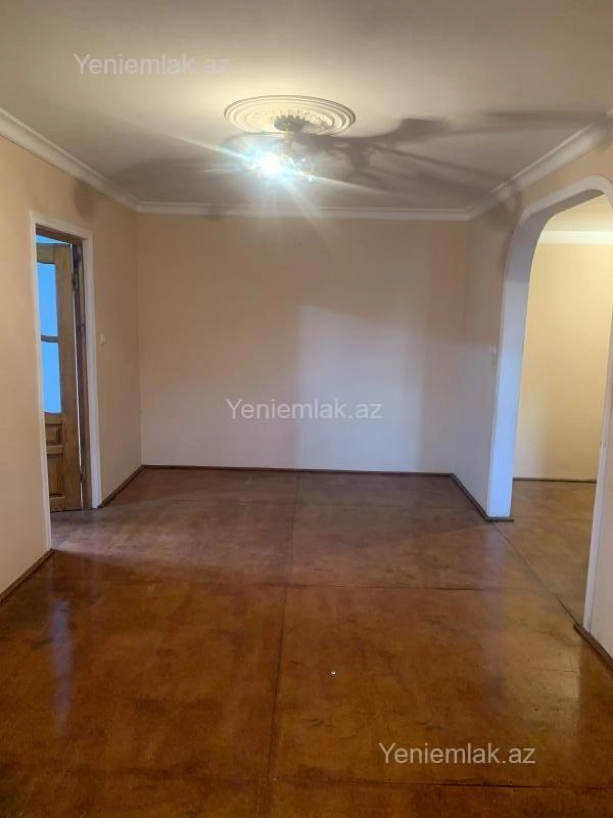 Satılır 2 otaqlı köhnə tikili 46 m²