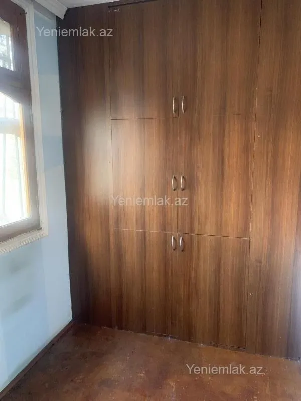 Satılır 2 otaqlı köhnə tikili 46 m²