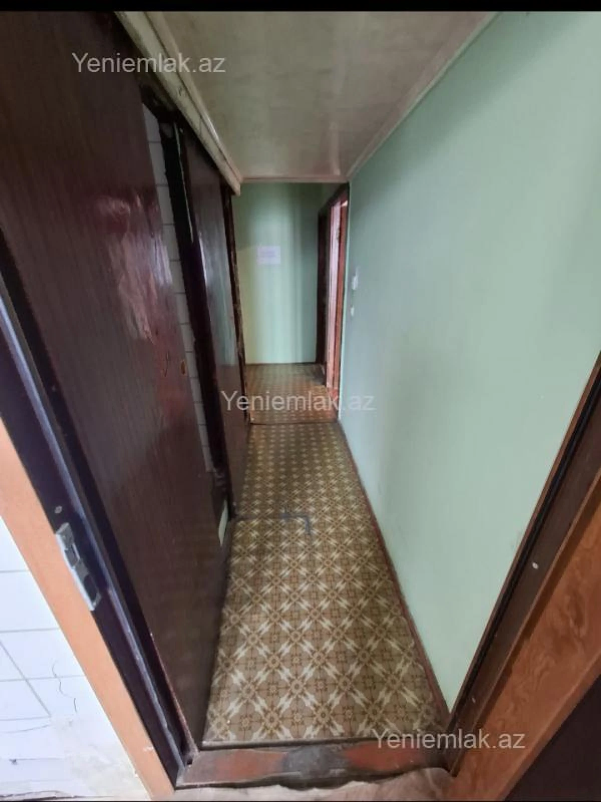 Satılır 3 otaqlı köhnə tikili 80 m²