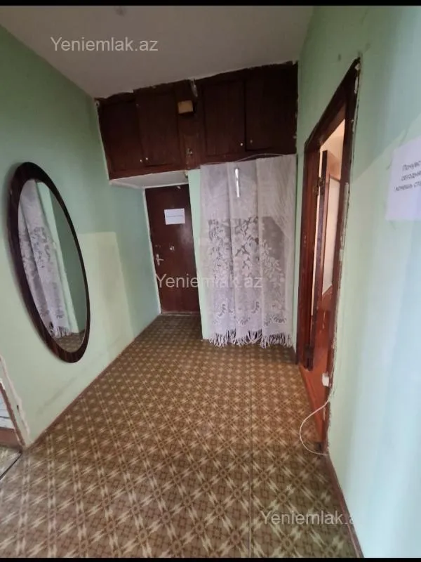 Satılır 3 otaqlı köhnə tikili 80 m²