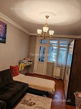 Satılır 3 otaqlı köhnə tikili 85 m²