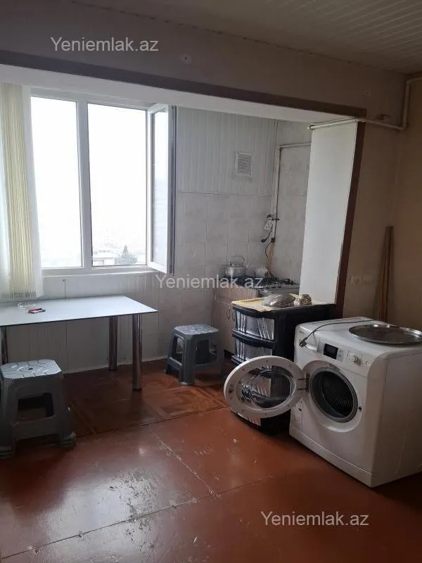 Satılır 2 otaqlı köhnə tikili 55 m²