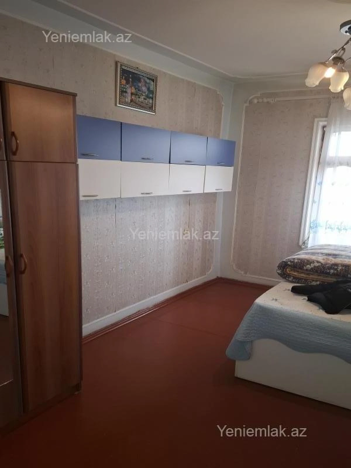 Satılır 2 otaqlı köhnə tikili 55 m²