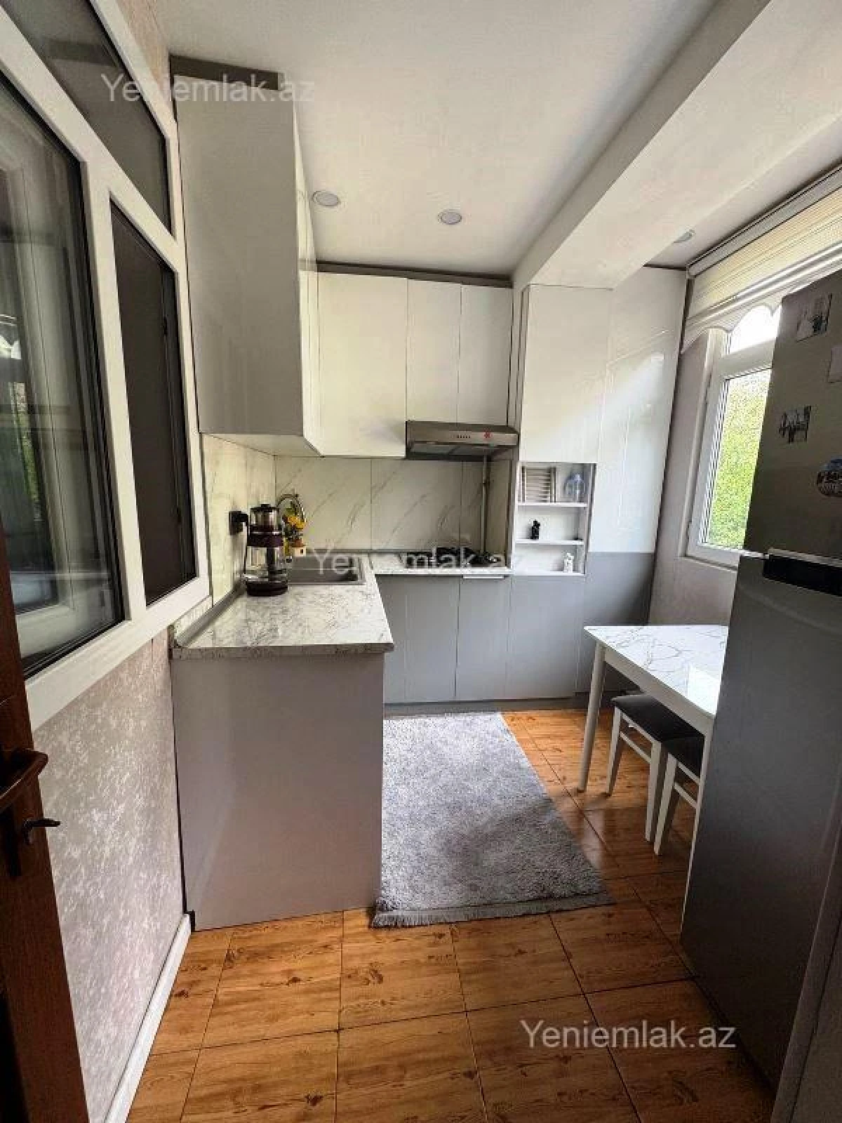 Satılır 3 otaqlı köhnə tikili 55 m²