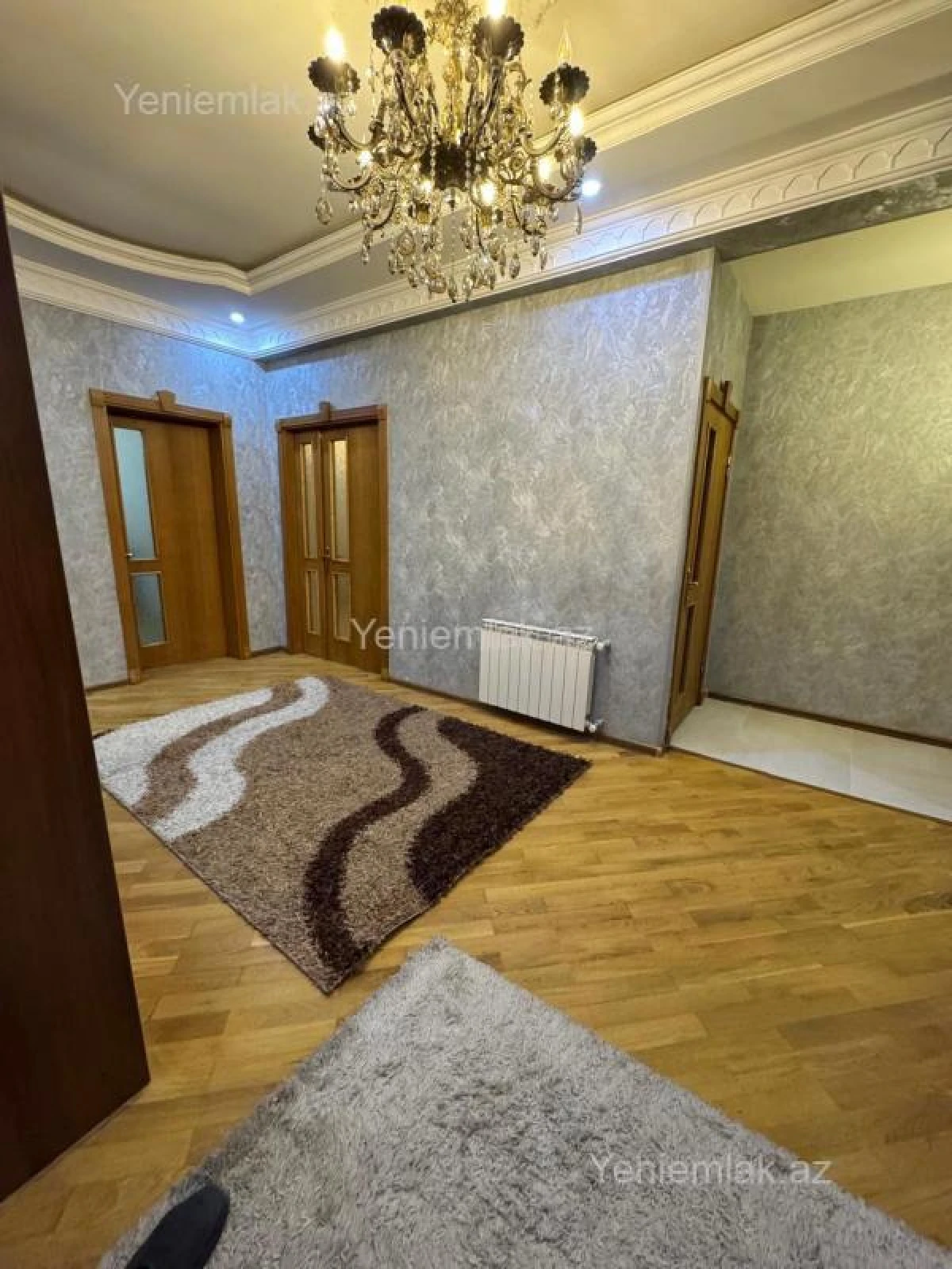 Satılır 3 otaqlı yeni tikili 130 m²