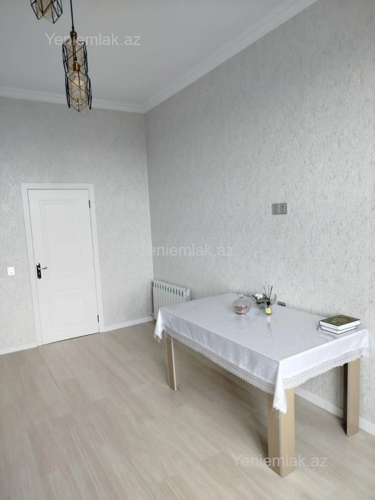 Satılır 3 otaqlı köhnə tikili 70 m²