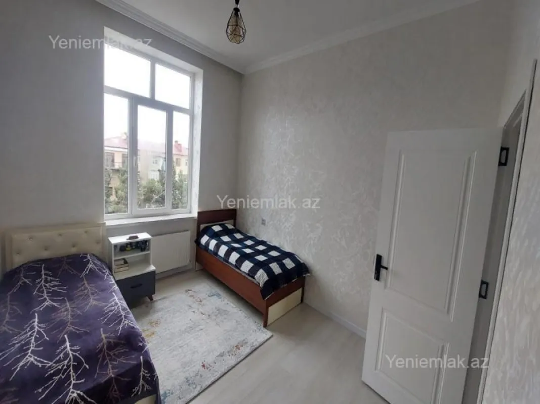 Satılır 3 otaqlı köhnə tikili 70 m²