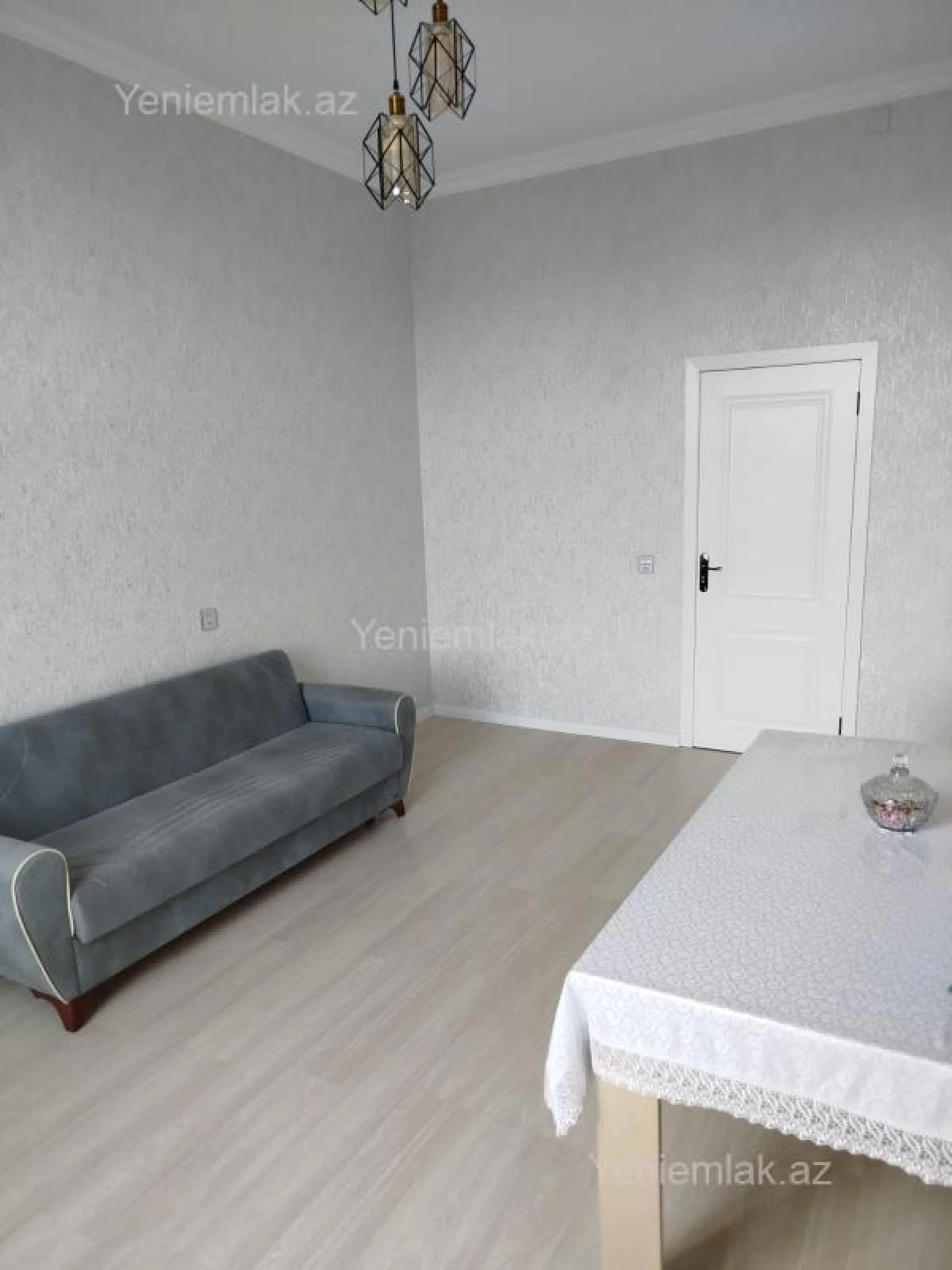 Satılır 3 otaqlı köhnə tikili 70 m²