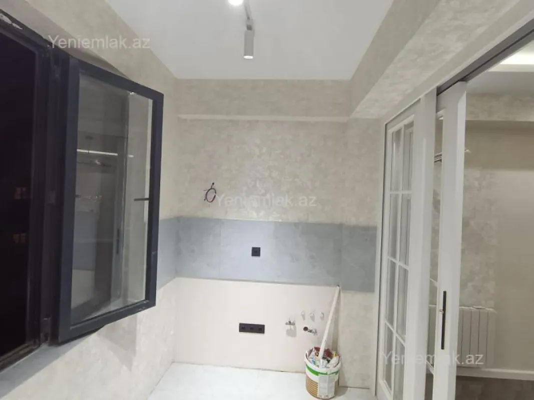 Satılır 3 otaqlı yeni tikili 84 m²