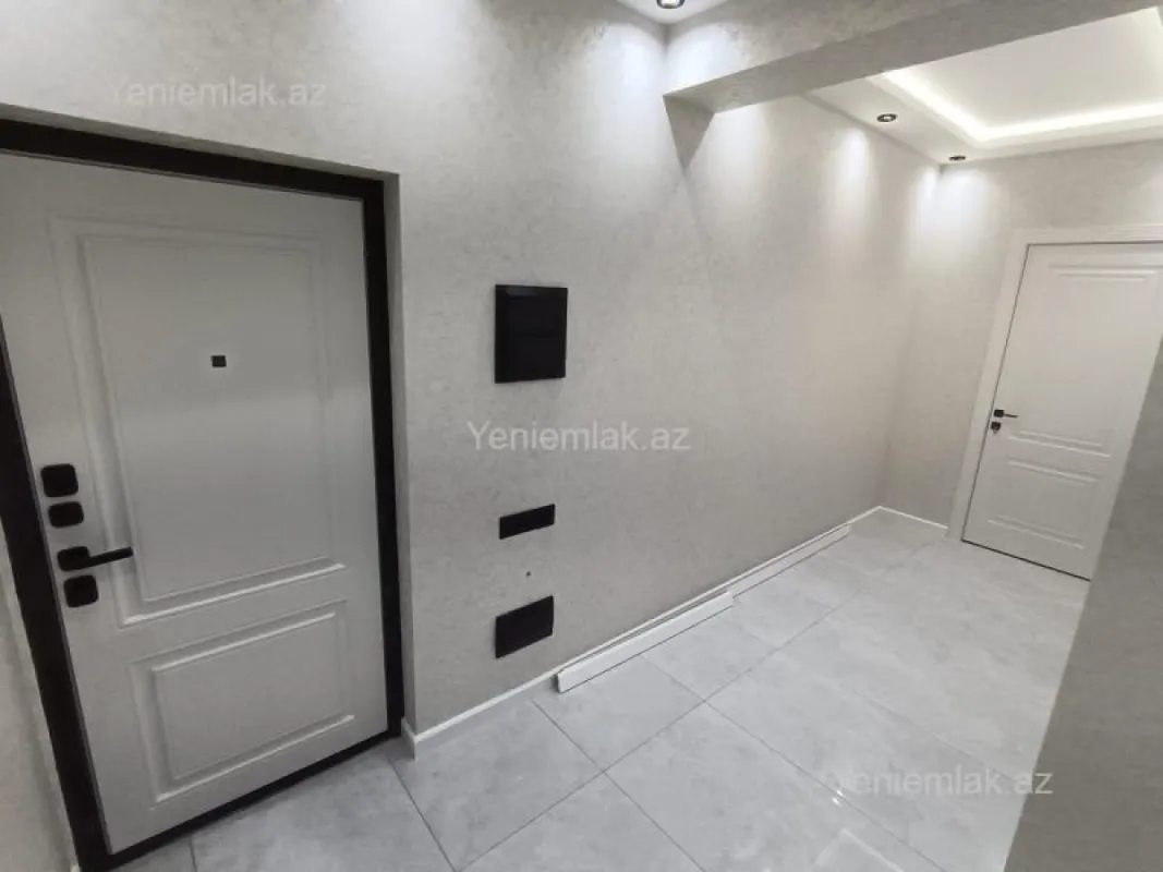 Satılır 3 otaqlı yeni tikili 84 m²