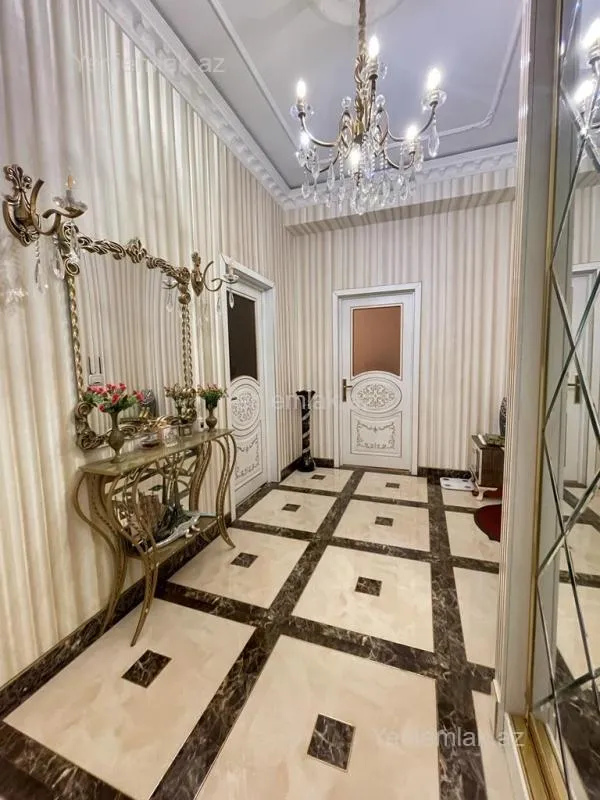 Satılır 2 otaqlı yeni tikili 110 m²