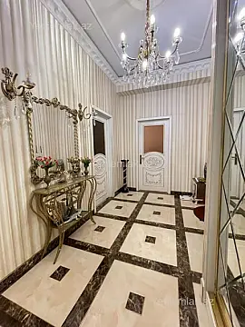 Satılır 2 otaqlı yeni tikili 110 m²