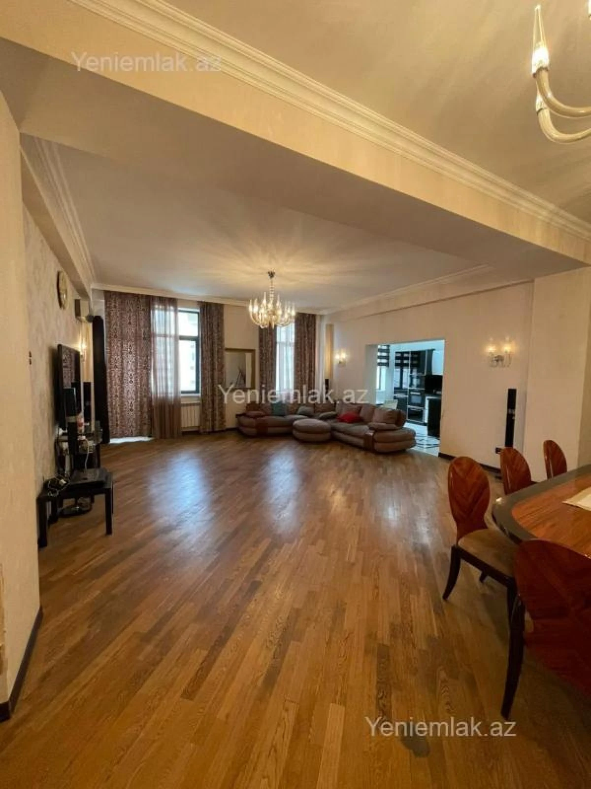 Satılır 4 otaqlı yeni tikili 220 m²
