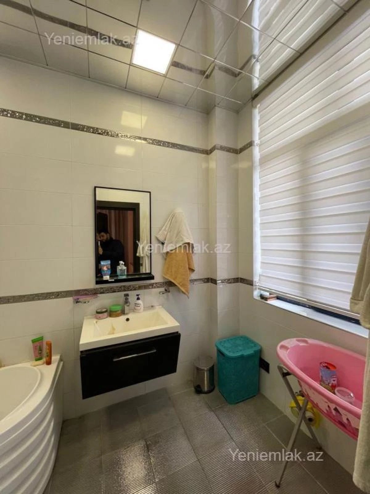 Satılır 4 otaqlı yeni tikili 220 m²