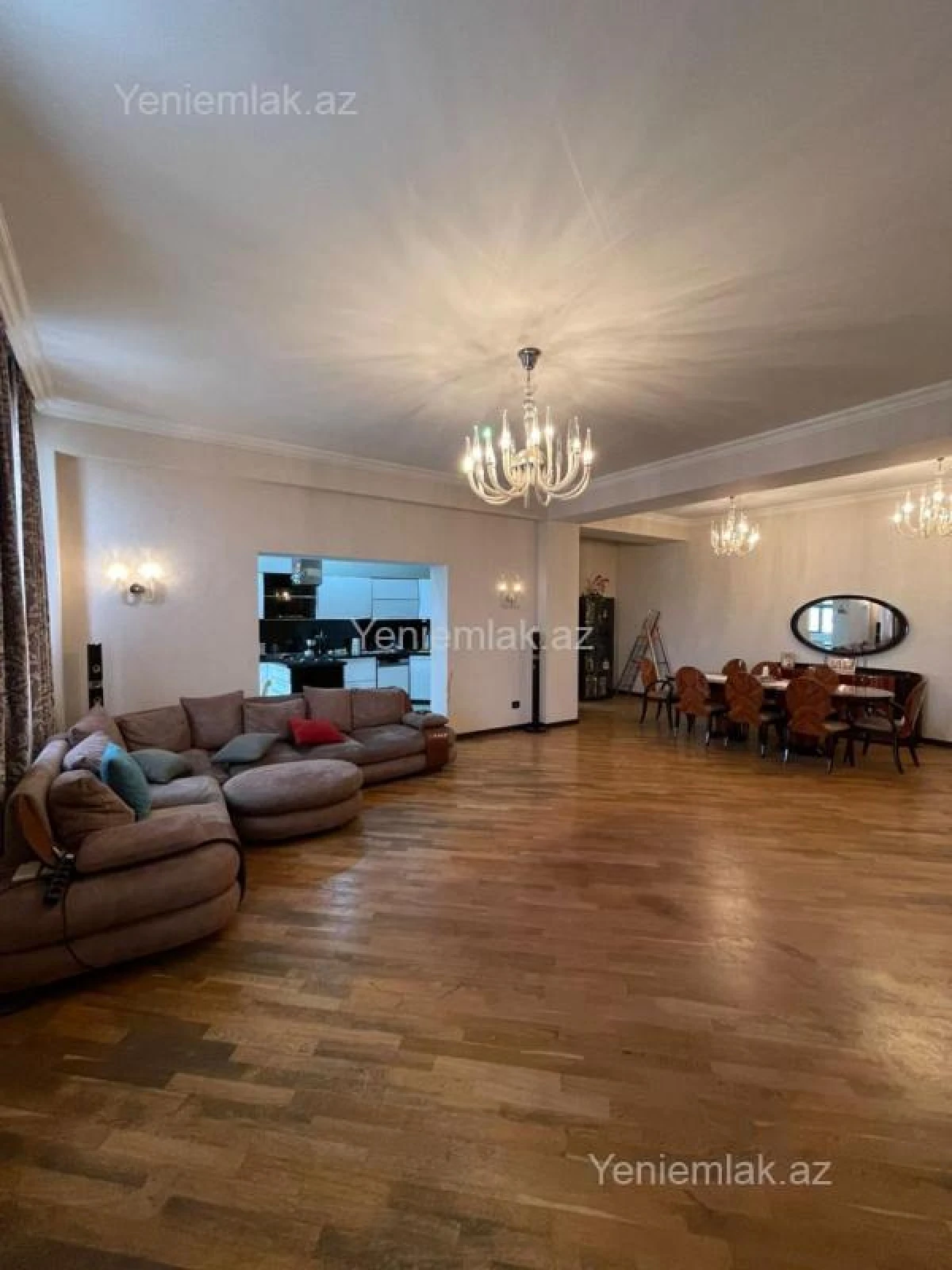 Satılır 4 otaqlı yeni tikili 220 m²