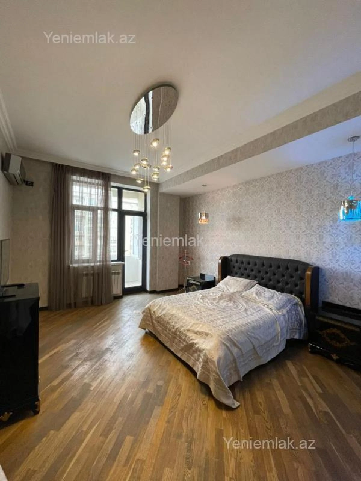 Satılır 4 otaqlı yeni tikili 220 m²