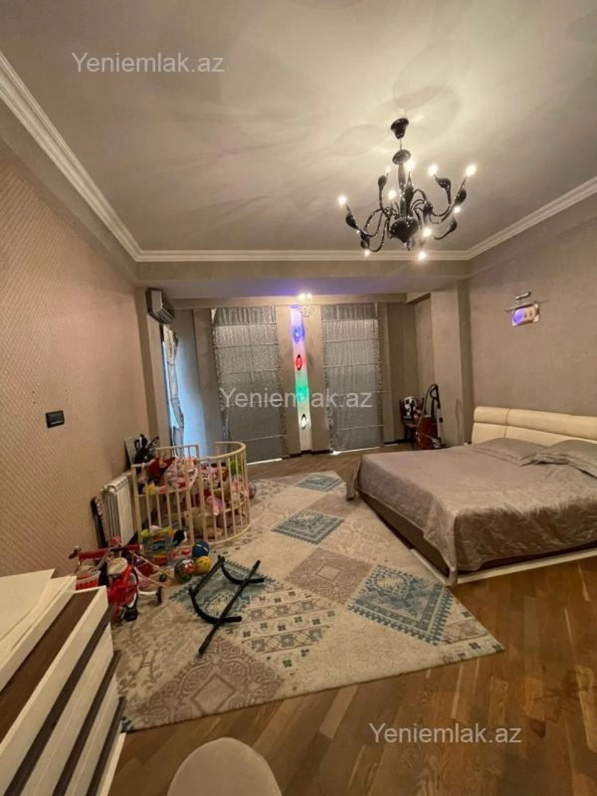 Satılır 4 otaqlı yeni tikili 220 m²