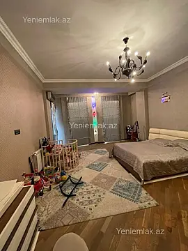 Satılır 4 otaqlı yeni tikili 220 m²