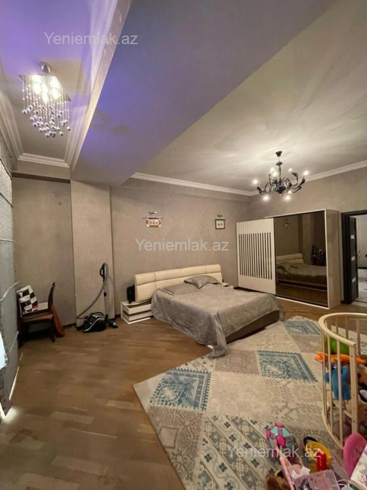 Satılır 4 otaqlı yeni tikili 220 m²