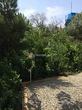 Satılır 4 otaqlı həyət evi 220 m²