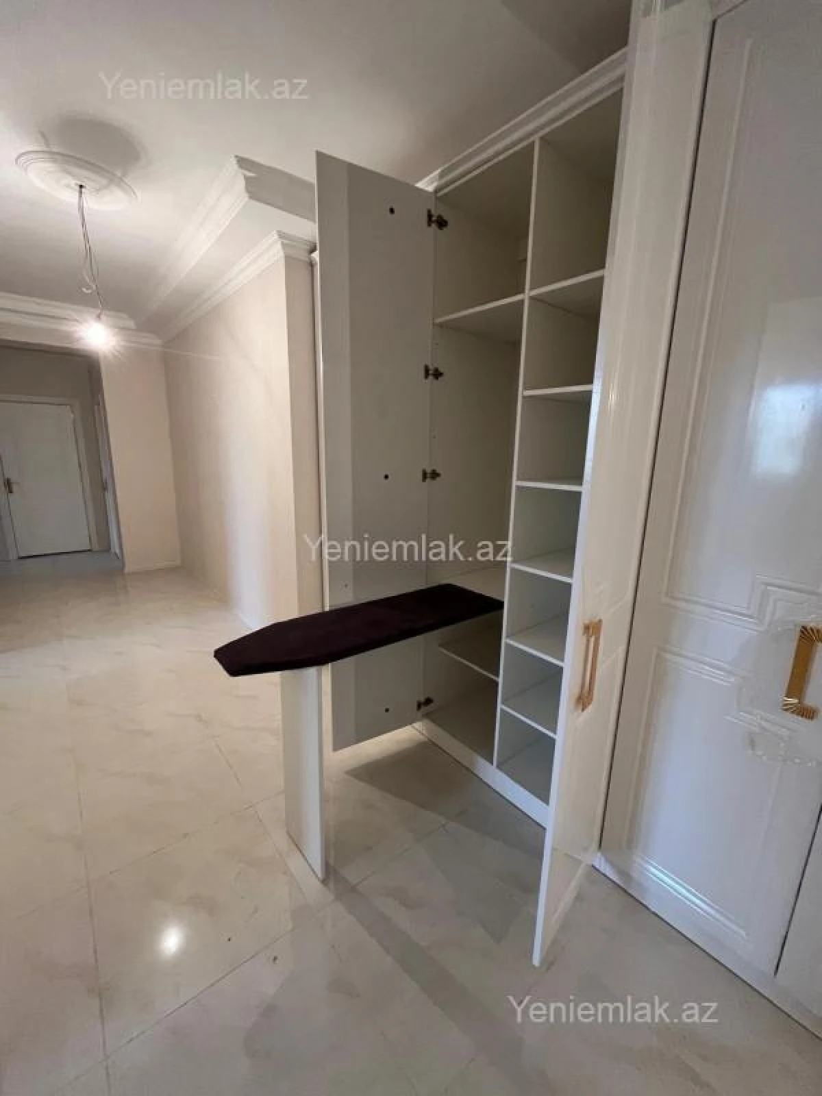 Satılır 3 otaqlı yeni tikili 134 m²
