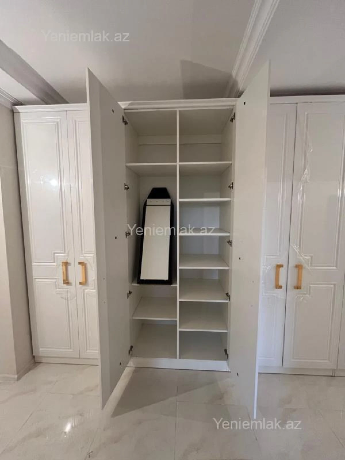 Satılır 3 otaqlı yeni tikili 134 m²