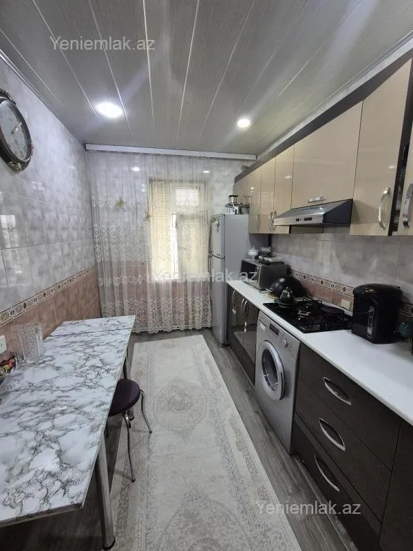 Satılır 3 otaqlı köhnə tikili 72 m²