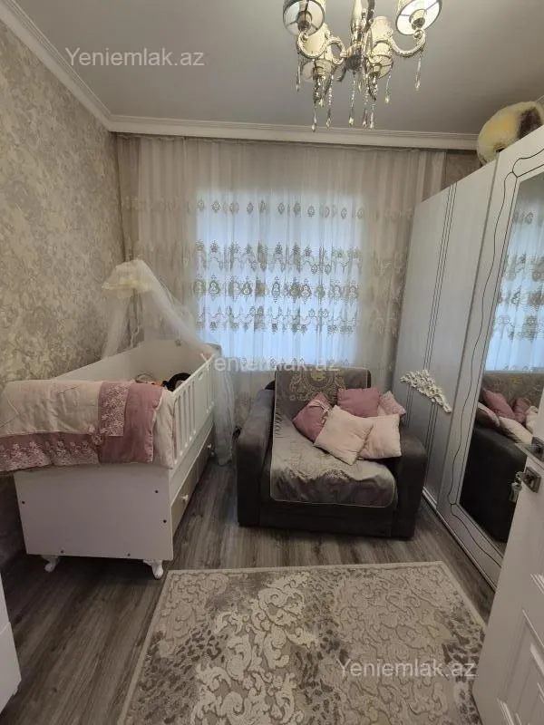 Satılır 3 otaqlı köhnə tikili 72 m²