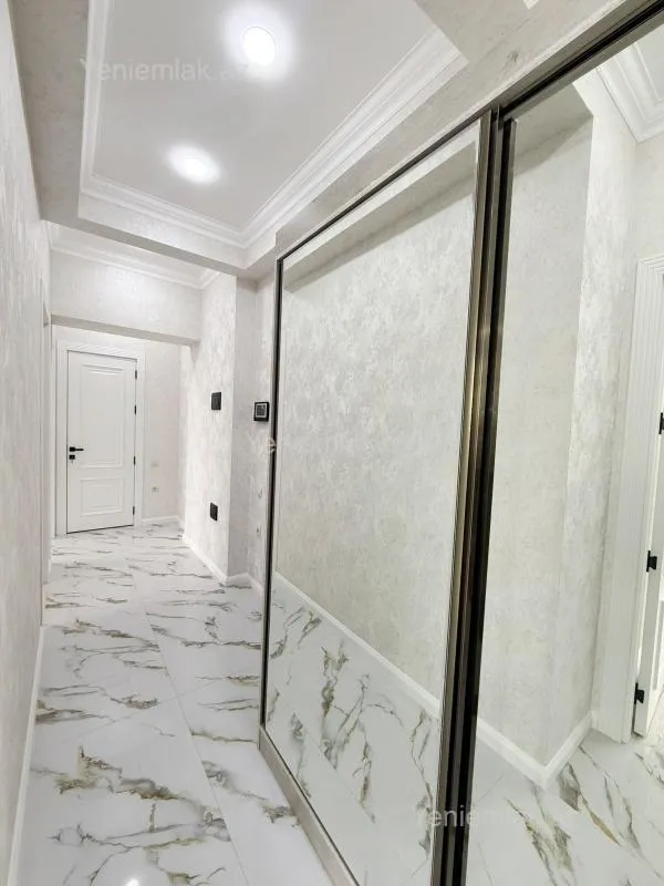 Satılır 2 otaqlı yeni tikili 66 m²