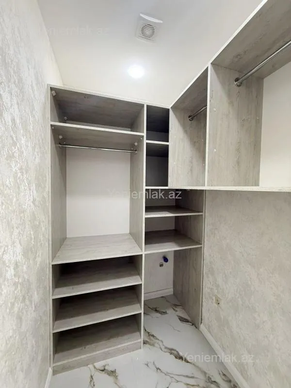 Satılır 2 otaqlı yeni tikili 66 m²