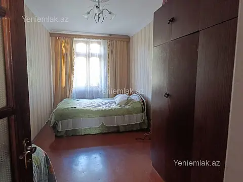 Satılır 2 otaqlı köhnə tikili 42 m²