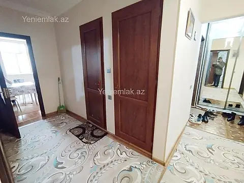 Satılır 4 otaqlı köhnə tikili 90 m²