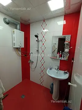 Satılır 4 otaqlı köhnə tikili 90 m²